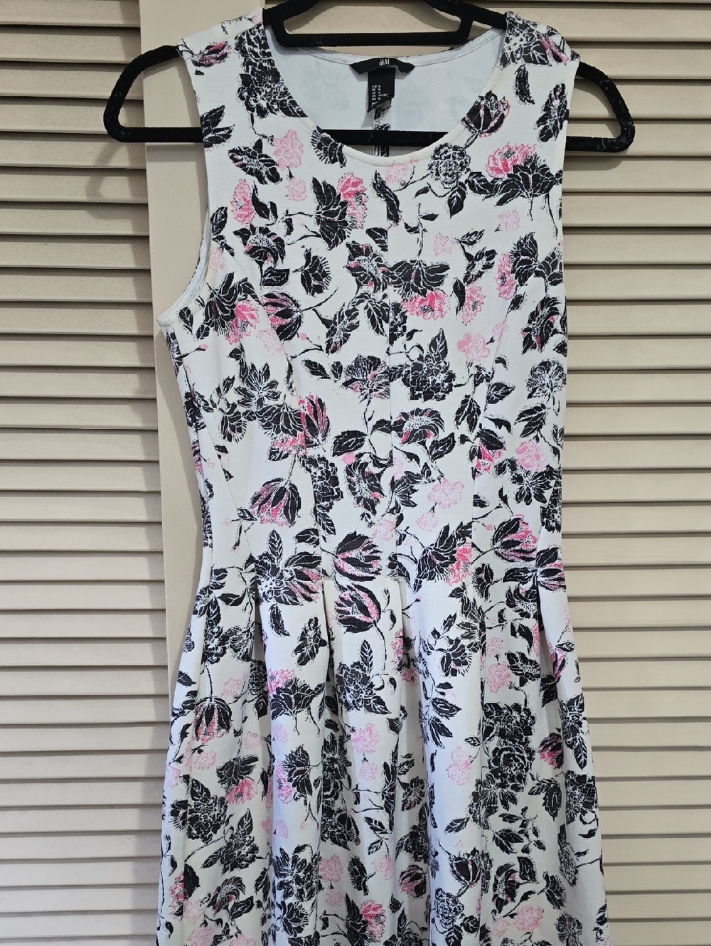 H&M White Floral Fit-and-Flare Dress with Black and Pink Print